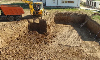 Рытье котлованов под фундамент в Похвистнево – цена от 2547 руб. за м3 | 2Землекопа-Пхв